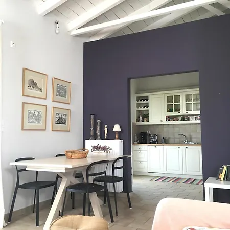 Corinthian Sun - Vacation Corinth