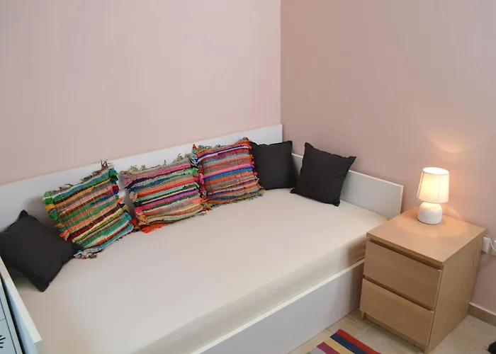 Corinthian Sun - Vacation * Korinth