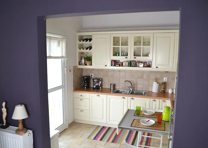 Corinthian Sun - Vacation *